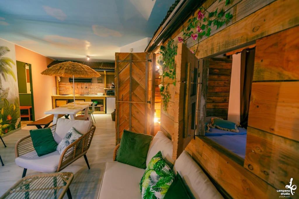 Appartement La Cabane Du Jardin Troyes Exterior photo